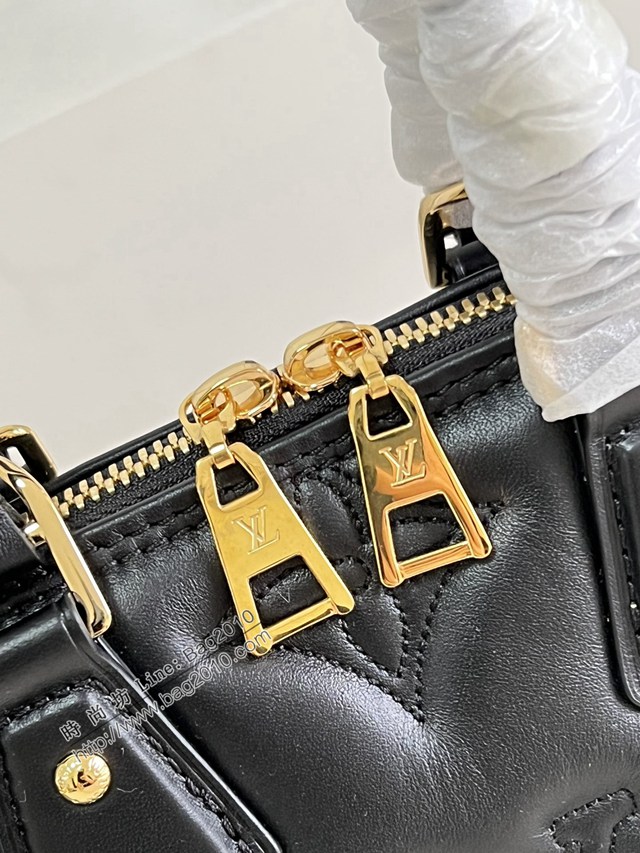 LV專櫃2023新款絎縫牛皮革刺繡Monogram圖案手提女包 M59793黑 路易威登Alma BB手袋貝殼包 dn1202